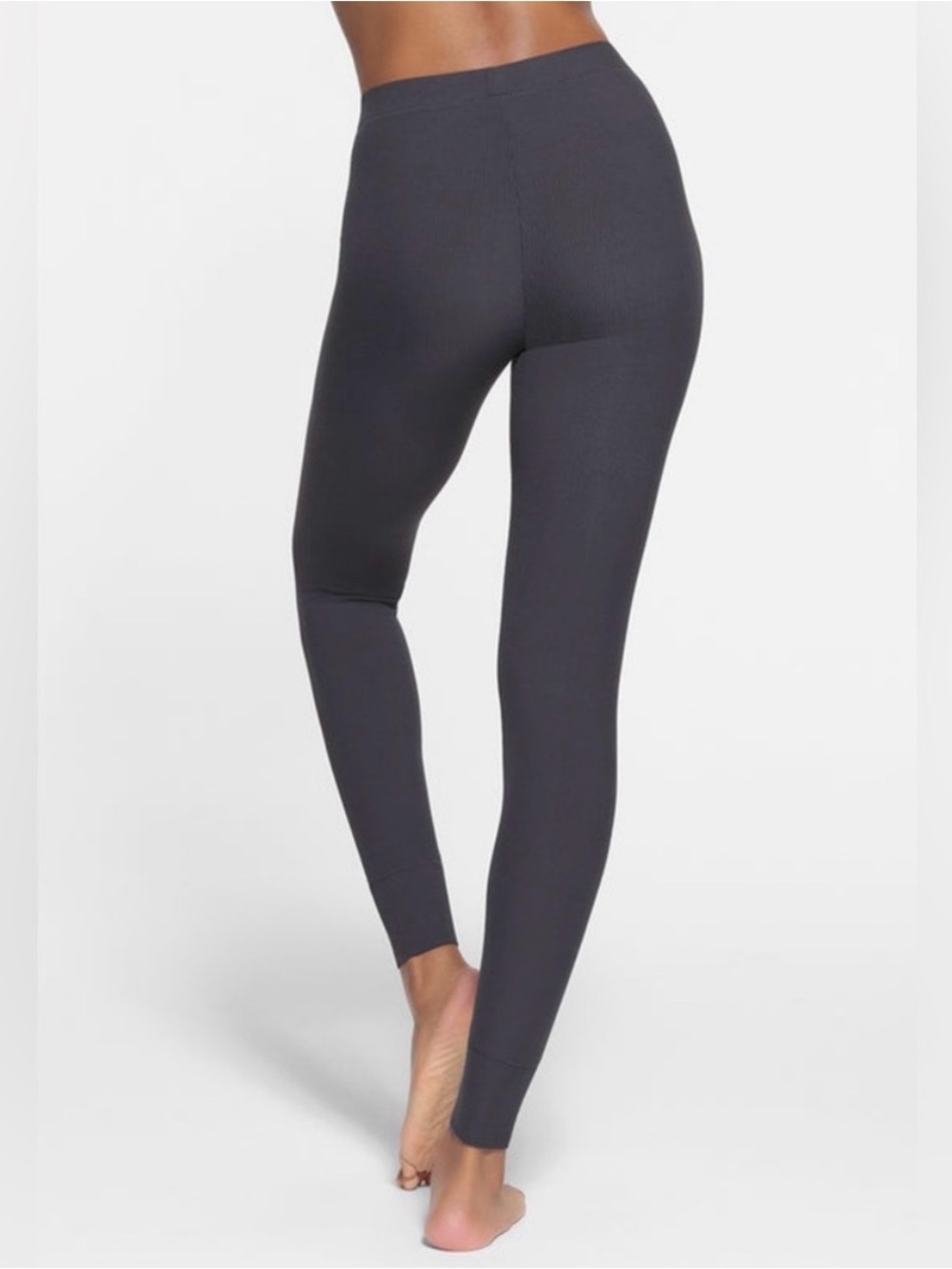 SKIMS Soft Lounge Legging - Picture 4 of 4